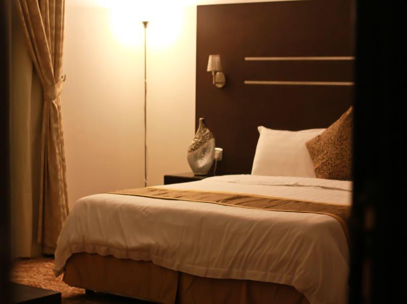 Rest Night Serviced Apartments - Al Nafal Riade Exterior foto