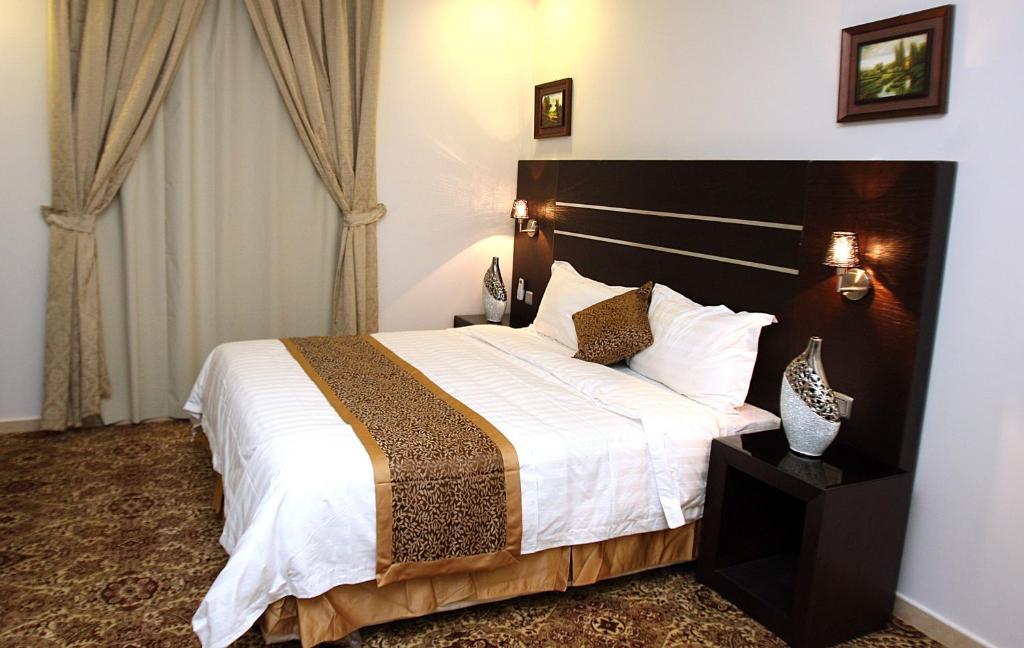 Rest Night Serviced Apartments - Al Nafal Riade Quarto foto